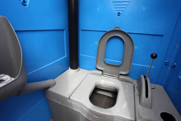 Portable Toilet Options We Offer in Baxter Springs, KS